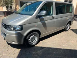 Gelb Gebraucht 2011 VW Multivan Van / Kleinbus | 18.200 €