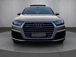 Gelb Gebraucht 2018 Audi Q7 Comfort SUV | 42.999 € (Etwas zu teuer)