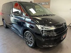 Deep black perleffekt Gebraucht 2023 VW Multivan Van / Kleinbus | 49.600 € (Fairer Preis)
