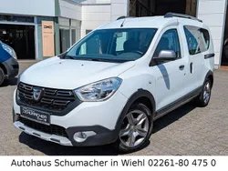 Weiß Gebraucht 2020 Dacia Dokker Stepway Van | 15.490 € (Fairer Preis)