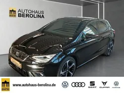 Midnight schwarz metallic Gebraucht 2024 Seat Ibiza FR Limousine | 19.888 € (Superpreis)