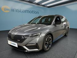 Grau Gebraucht 2022 Skoda Octavia RS Kombi | 30.949 € (Etwas zu teuer)