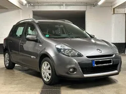 Beige Gebraucht 2012 Renault Clio IV Limousine | 2.999 € (Guter Preis)