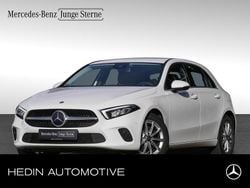 Weiß Gebraucht 2021 Mercedes A250 Style Limousine | 22.399 € (Guter Preis)