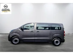 Mondstein grau (metallic) Gebraucht 2021 Opel Vivaro-e Combi Van | 29.940 € (Fairer Preis)