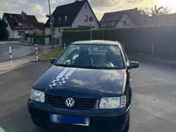 Blau Gebraucht 2001 VW Polo Kleinwagen | 1.650 € (Etwas zu teuer)
