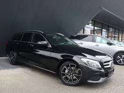 Schwarz unilack Gebraucht 2015 Mercedes C250 Avantgarde Kombi | 12.402 € (Superpreis)