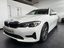 Weiß Gebraucht 2021 BMW 320 Advantage Kombi | 23.290 € (Teuer)