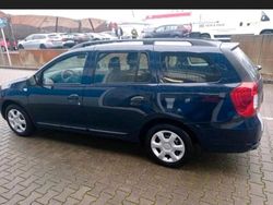 Blau Gebraucht 2016 Dacia Logan MCV Kombi | 4.999 €