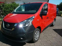 Rot Gebraucht 2017 Nissan NV300 Van | 9.850 €