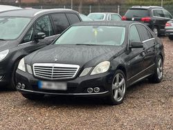 Schwarz Gebraucht 2009 Mercedes E200 Limousine | 7.500 € (Fairer Preis)