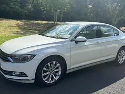 Weiß Gebraucht 2015 VW Passat Highline Limousine | 14.000 € (Guter Preis)
