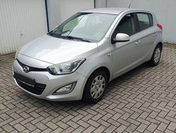 Silber Gebraucht 2014 Hyundai i20 Classic Kleinwagen | 6.490 € (Guter Preis)