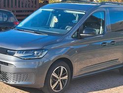 Grau Gebraucht 2021 VW Caddy California Van / Kleinbus | 32.333 € (Teuer)