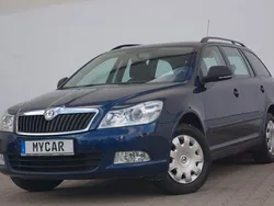 Blau Gebraucht 2010 Skoda Octavia Classic Kombi | 5.499 € (Guter Preis)