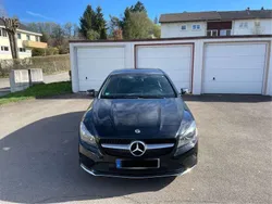 Schwarz Gebraucht 2018 Mercedes CLA220 Shooting Brake Kombi | 18.200 € (Superpreis)
