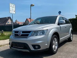 Silber Gebraucht 2011 Fiat Freemont SUV | 8.799 € (Etwas zu teuer)