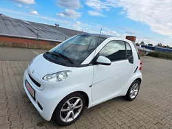 Weiß Gebraucht 2011 Smart ForTwo Coupé Basis Coupé | 4.300 €