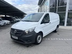 Weiß Gebraucht 2022 Mercedes Vito Van / Kleinbus | 28.905 € (Fairer Preis)