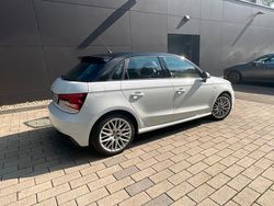 Weiß Gebraucht 2018 Audi A1 Sportback S-Line Kleinwagen | 18.400 € (Etwas zu teuer)