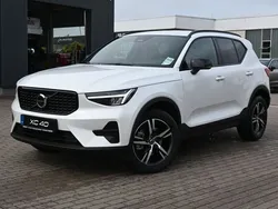 Weiß Gebraucht 2024 Volvo XC40 Plus SUV | 38.300 € (Fairer Preis)