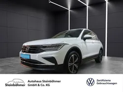 Pure white (weiß) Gebraucht 2022 VW Tiguan Active SUV | 29.445 € (Guter Preis)