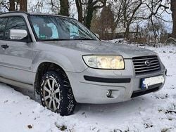 Grau Gebraucht 2005 Subaru Forester Comfort SUV | 3.249 € (Guter Preis)