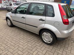Silber Gebraucht 2002 Ford Fiesta Kleinwagen | 1.400 € (Fairer Preis)