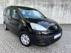 Schwarz Gebraucht 2011 Peugeot Partner Tepee Van / Kleinbus | 6.490 €