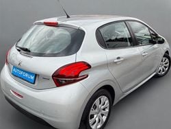 Silber Gebraucht 2017 Peugeot 208 Active Kleinwagen | 4.800 € (Fairer Preis)