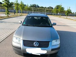 Silber Gebraucht 2002 VW Passat Kombi | 1.300 € (Guter Preis)
