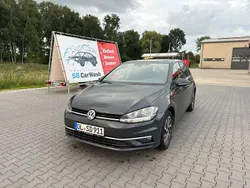 Grau Gebraucht 2018 VW Golf VII Sound Limousine | 14.900 € (Guter Preis)