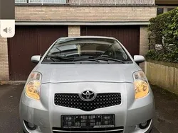 Grau Gebraucht 2008 Toyota Yaris Kleinwagen | 2.899 € (Guter Preis)