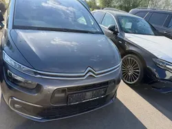 Grau Gebraucht 2018 Citroën Grand C4 Picasso SELECTION Van / Kleinbus | 9.999 € (Guter Preis)