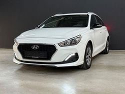 Weiß Gebraucht 2018 Hyundai i30 Passion Kombi | 8.900 € (Superpreis)