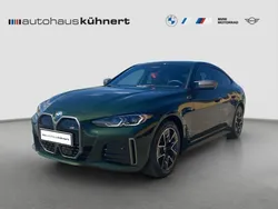 Grün Gebraucht 2024 BMW i4 Performance Limousine | 54.455 € (Guter Preis)