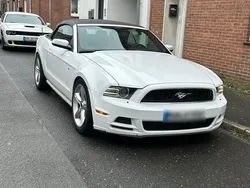 Weiß Gebraucht 2011 Ford Mustang Cabrio | 20.000 € (Teuer)