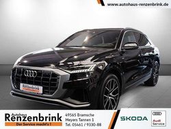 Orcaschwarz metallic (metallic) Gebraucht 2019 Audi Q8 S-Line SUV | 57.447 € (Etwas zu teuer)