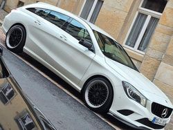 Weiß Gebraucht 2015 Mercedes CLA200 Shooting Brake Urban Kombi | 14.000 € (Superpreis)