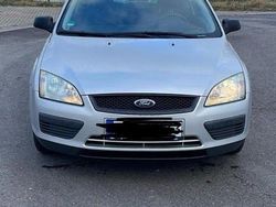 Silber Gebraucht 2006 Ford Focus Coupé | 1.500 € (Guter Preis)