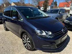 Blau Gebraucht 2015 VW Sharan Highline Van / Kleinbus | 16.900 € (Guter Preis)
