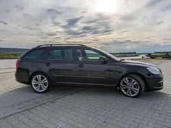 Schwarz Gebraucht 2011 Skoda Octavia RS Kombi | 6.450 € (Guter Preis)