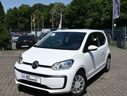 Weiß Gebraucht 2016 VW up! move up! Kleinwagen | 6.849 € (Fairer Preis)