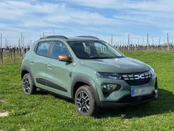Grün Gebraucht 2023 Dacia Spring Extreme Kleinwagen | 13.990 € (Superpreis)