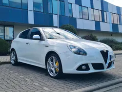 Weiß Gebraucht 2014 Alfa Romeo Giulietta Kleinwagen | 7.600 €