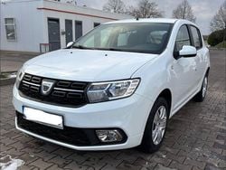 Weiß Gebraucht 2018 Dacia Sandero Comfort Limousine | 8.950 € (Etwas zu teuer)