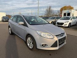 Silber Gebraucht 2014 Ford Focus Trend Limousine | 3.990 € (Guter Preis)