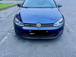 Blau Gebraucht 2015 VW Golf VII Trendline Kombi | 6.500 € (Guter Preis)