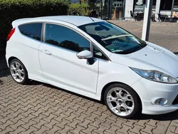 Grau Gebraucht 2008 Ford Fiesta Titanium Kleinwagen | 3.200 € (Guter Preis)