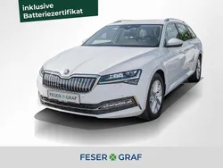Weiß Gebraucht 2020 Skoda Superb Style Kombi | 22.890 € (Guter Preis)